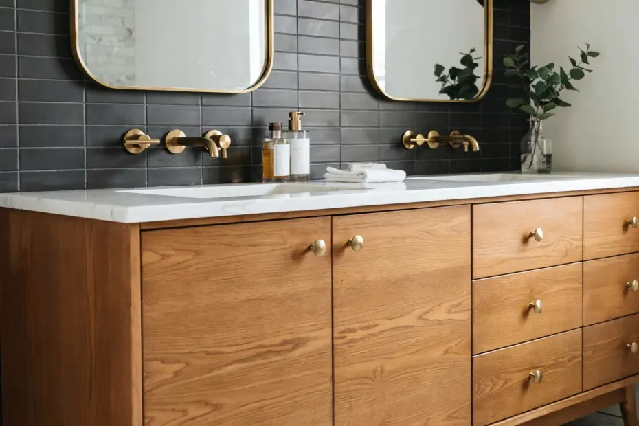Industrial Bathroom Makeover | Metal & Wood Before and After | Fancy Hotel Style on a Budget